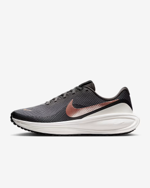 Маратонки Nike Revolution 8