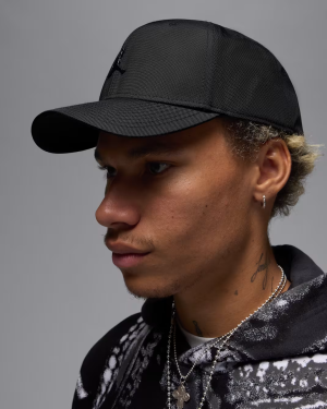 Шапка Nike Jordan Rise