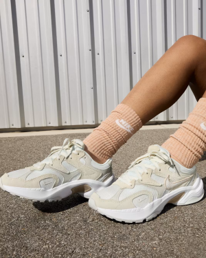 Дамски маратонки NIKE AL8