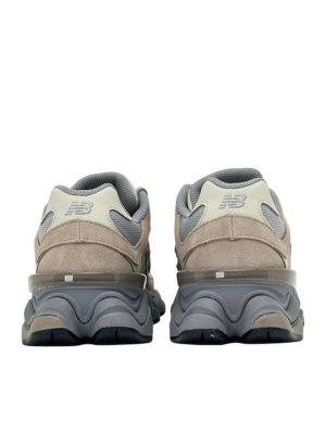 Дамски маратонки New Balance 9060
